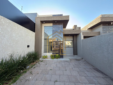 Casa à Venda no Florais Cascavel: 2 Quartos, 75m², R$370mil
