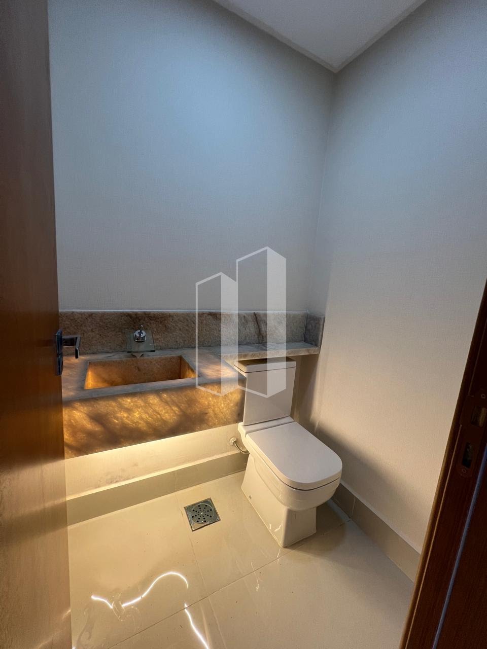 Casa à venda com 4 quartos, 3 suítes, 2 vagas e 246m² no Jardins Capri, Senador Canedo (GO) — foto 5 de 30