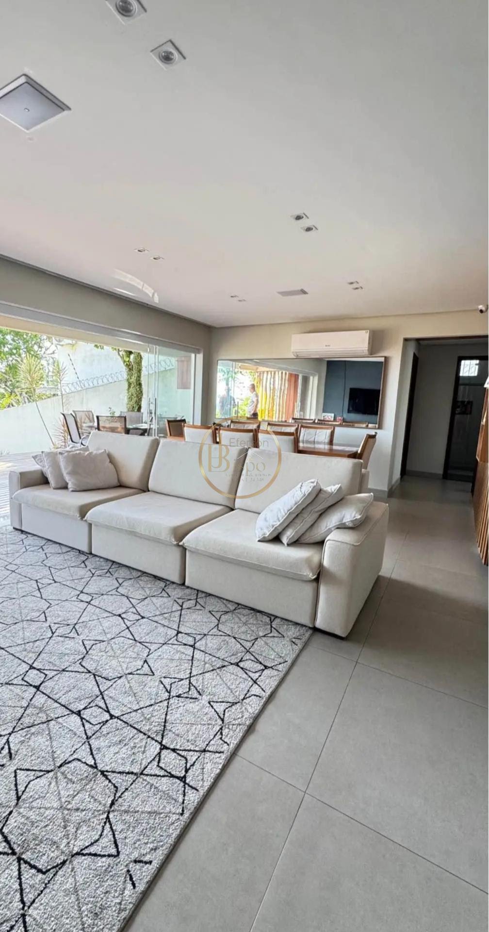 Apartamento à venda com 3 quartos, 3 suítes, 2 vagas e 130m² no Centro, Porto Seguro (BA) — foto 2 de 10