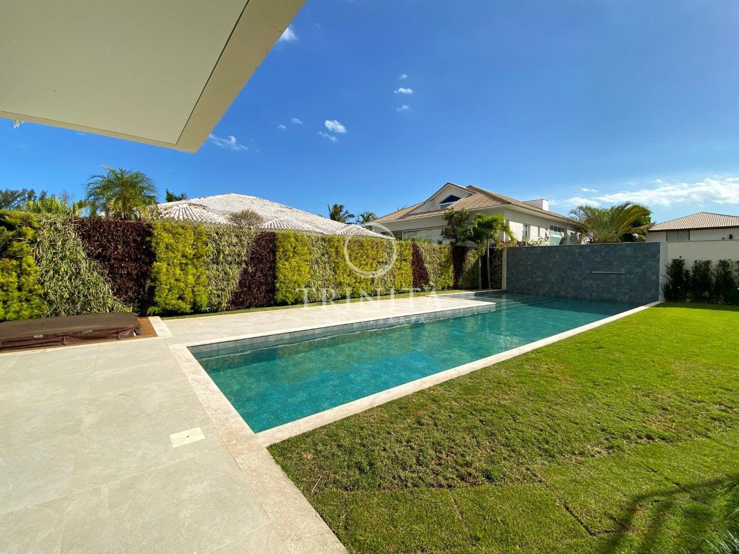 piscinaejardim1-condominiomalibu-trinitaimoveis..j