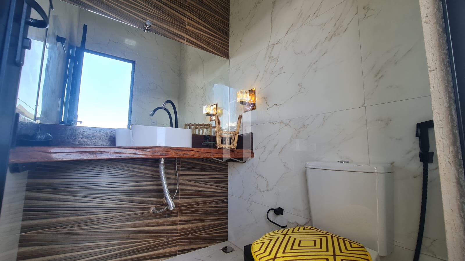 Casa à venda com 4 quartos, 4 suítes, 4 vagas e 271m² no Residencial Solar São Francisco II, Trindade (GO) — foto 14 de 30