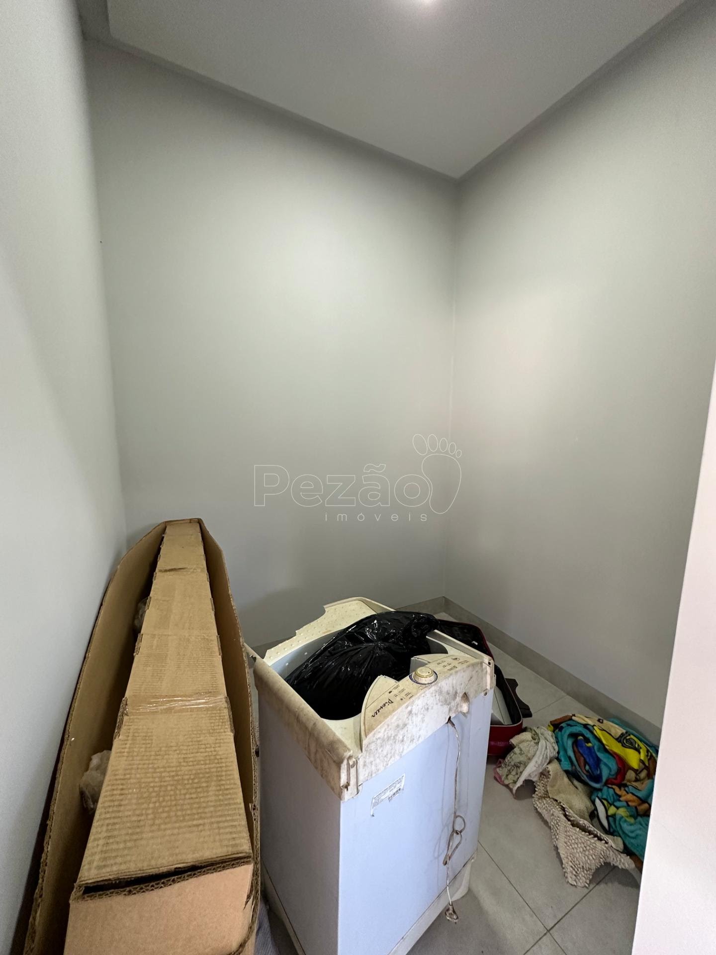 Casa à venda com 3 quartos, 1 suíte, 2 vagas e 276m² no Porto Seguro, Itapuranga (GO) — foto 2 de 10