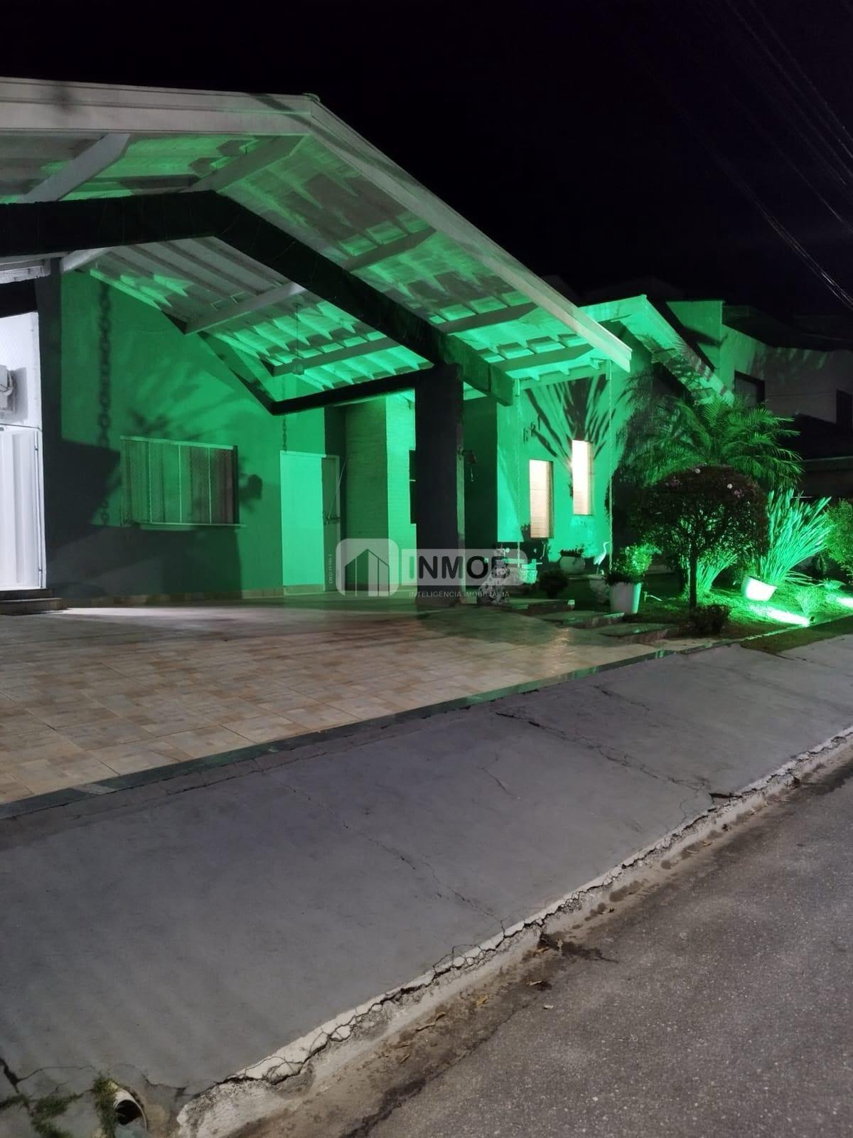 Casa para alugar com 3 quartos, 3 suítes, 3 vagas e 300m² no Piracangaguá, Taubaté (SP) — foto 3 de 28