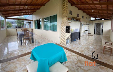Casa à Venda no bairro Senador Valadares, Pará de Minas, 4 Quartos, 327m² de construção 450m² de lote