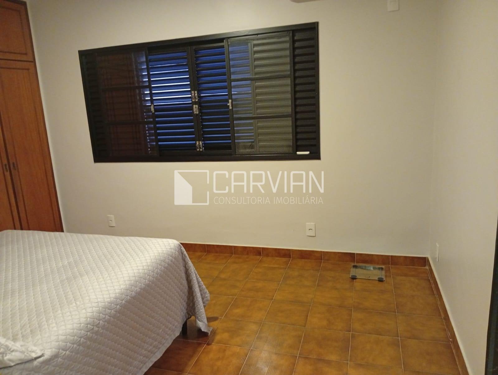 Casa à venda com 3 quartos, 1 suíte, 4 vagas e 220m² no Parque dos Bandeirantes, Ribeirão Preto (SP) — foto 29 de 30