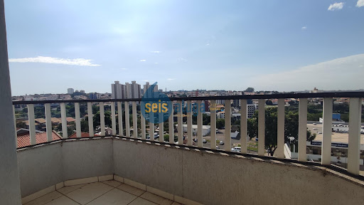 Apartamento com 3 Quartos e 2 banheiros à Venda, 78 m² por R$ 445.000