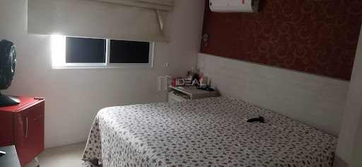Apartamento com área externa no Flamboyant