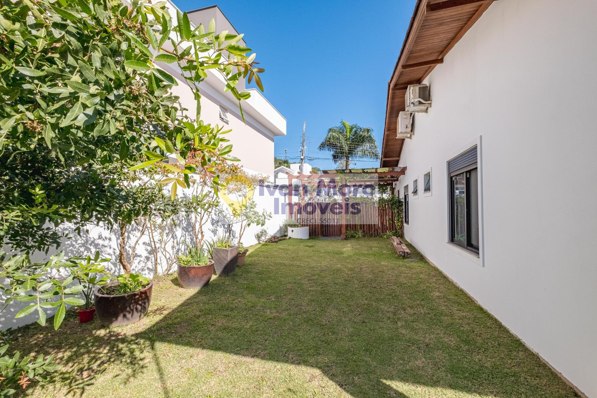 Casa à venda com 2 quartos, 1 suíte, 2 vagas e 165m² no Cachoeira do Bom Jesus, Florianópolis (SC) — foto 23 de 30