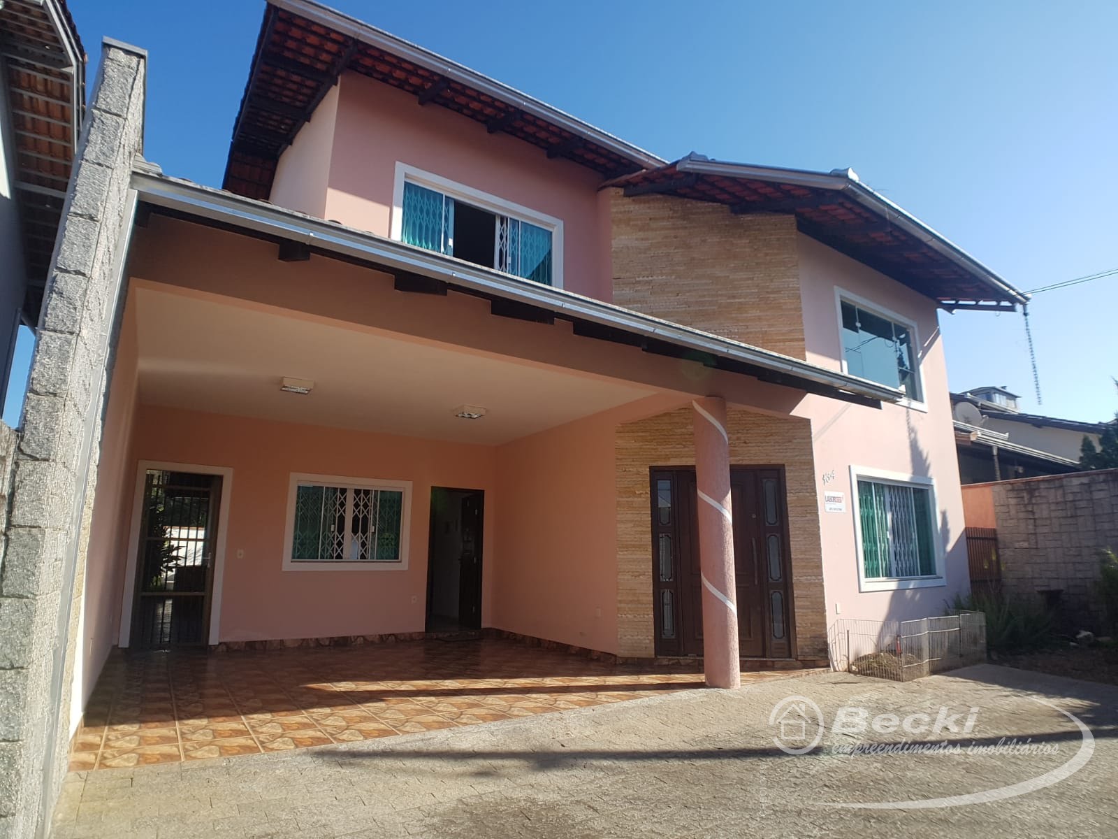 Casa à venda  no Itaum - Joinville, SC. Imóveis
