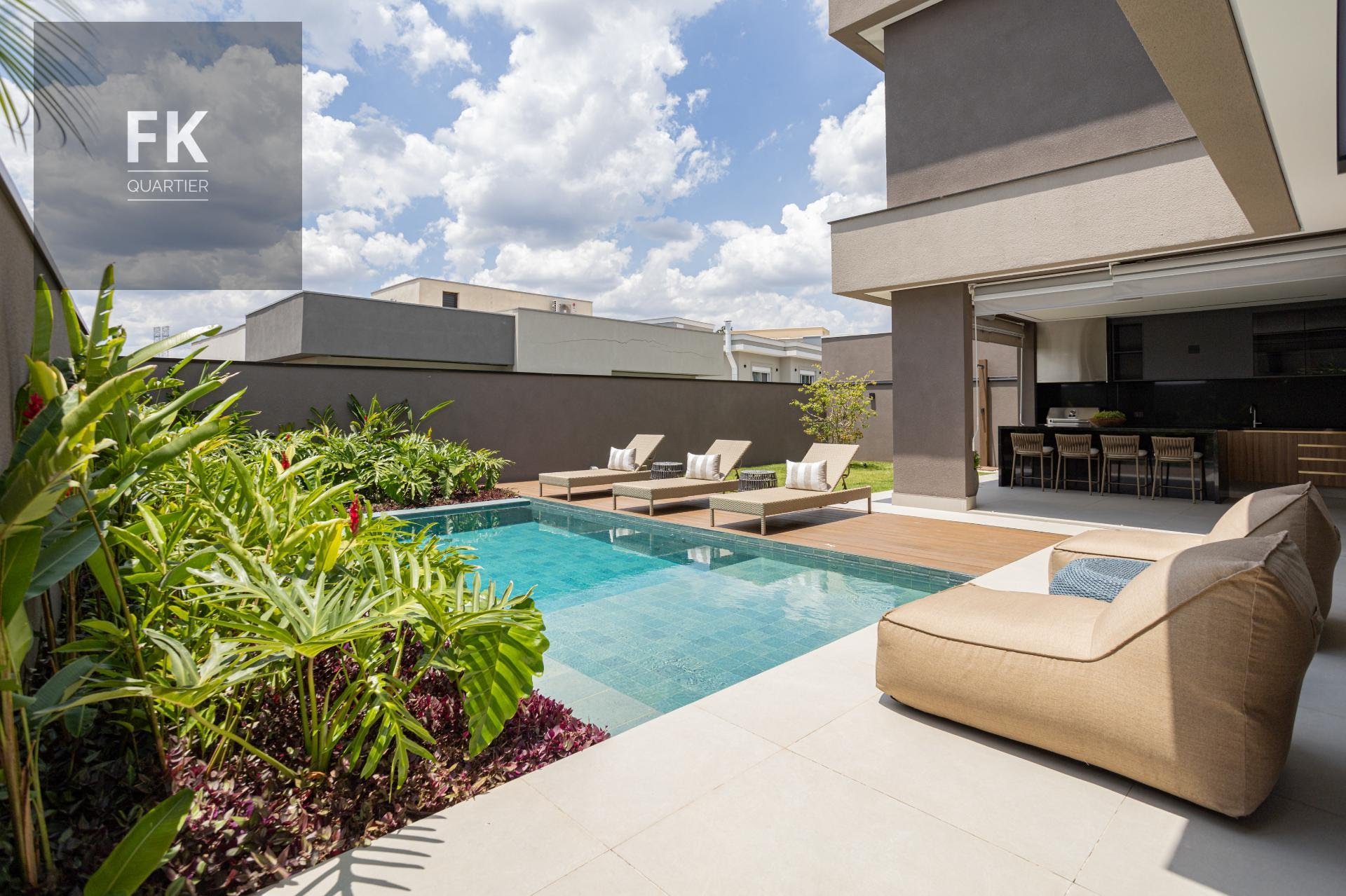 Casa à venda com 4 quartos, 4 suítes, 5 vagas e 390m² no Residencial Burle Marx, Santana de Parnaíba (SP) — foto 23 de 30