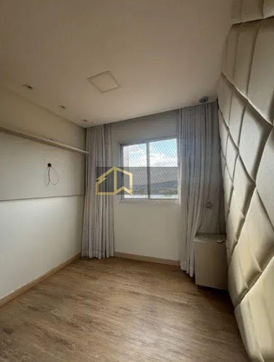 Apartamento em Parque Oeste Industrial  -  Goiânia