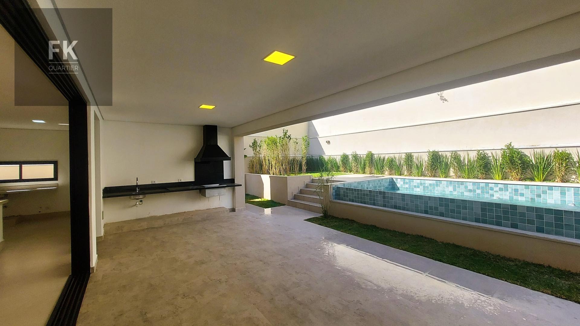 Casa à venda com 4 quartos, 4 suítes, 4 vagas e 385m² no Cidade Tamboré, Santana de Parnaíba (SP) — foto 7 de 26