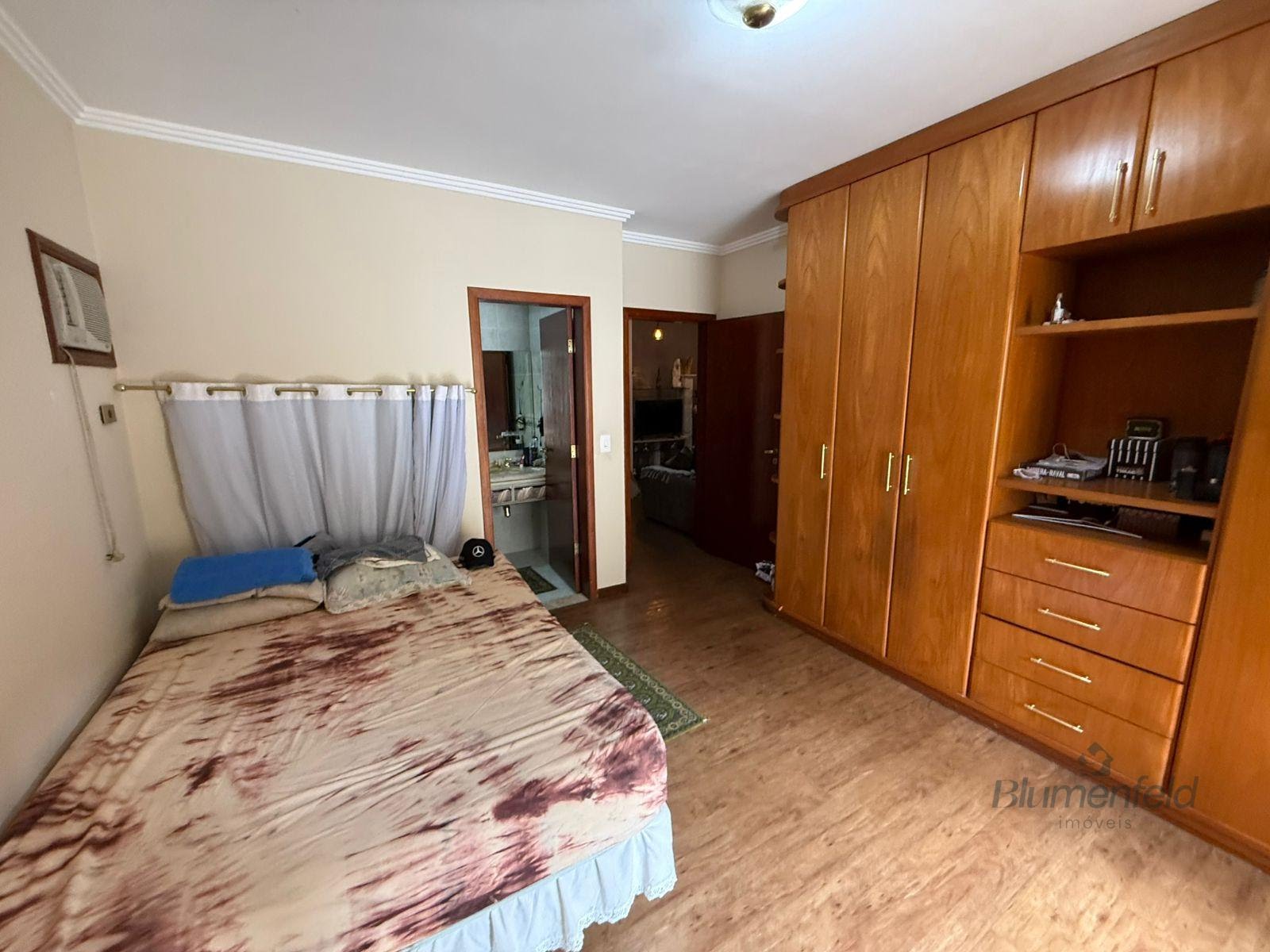Casa à venda com 3 suítes, 4 vagas e 369m² no Condominio Arujazinho I II III, Arujá (SP) — foto 26 de 30