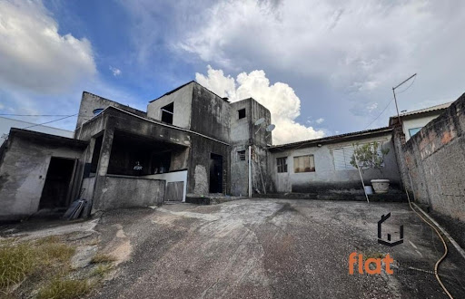 Casa à Venda no bairro São José, Pará de Minas – 3 Quartos, 95m², R$300mil