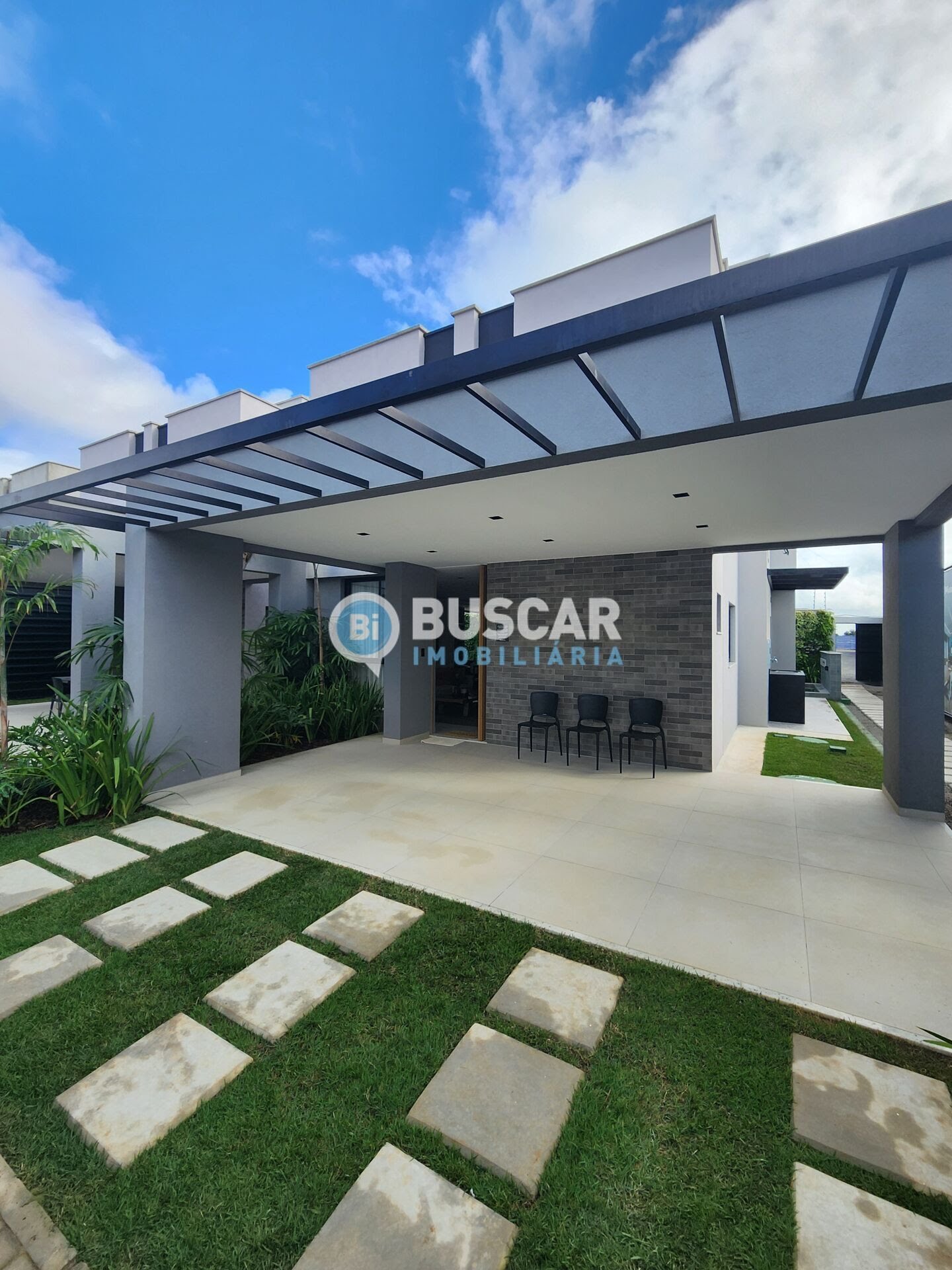 Casa à venda com 3 quartos, 3 suítes, 2 vagas e 161m² no Sim, Feira de Santana (BA) — foto 3 de 24