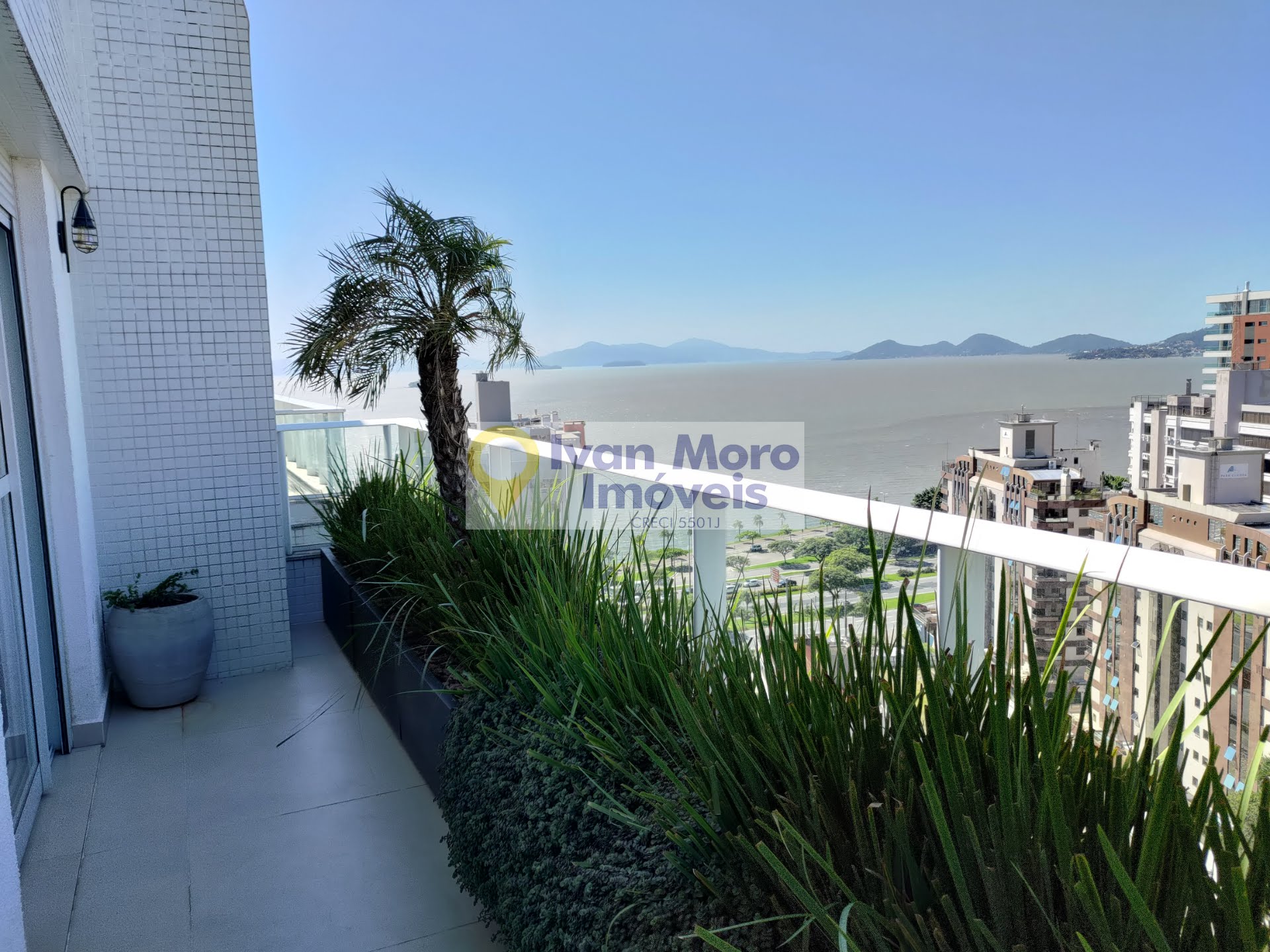 Cobertura à venda com 3 quartos, 3 suítes, 3 vagas e 220m² no Agronômica, Florianópolis (SC) — foto 10 de 30