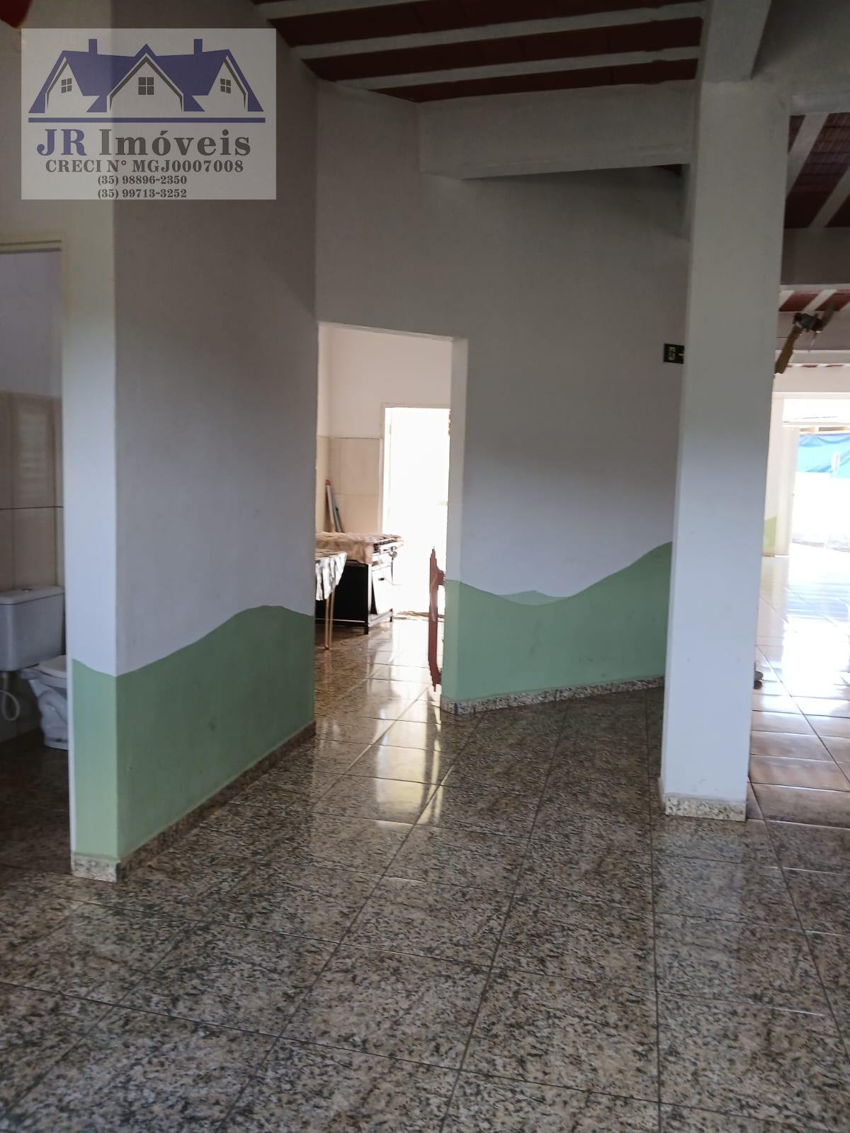 Comercial à venda com 2 banheiros, 1 vaga e 180m² no Morada do Sol, São José do Alegre (MG) — foto 3 de 10