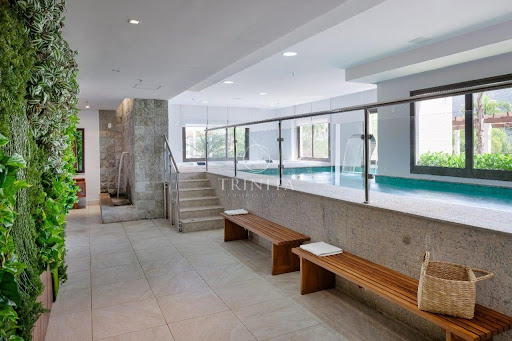 piscina-trinitaimobiliaria-elos-ilhapura