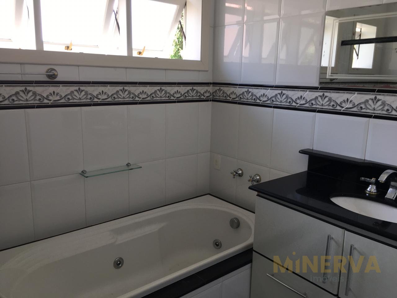 Casa à venda com 3 quartos, 4 banheiros, 4 vagas e 300m² no Jardim Fazenda Rincao - Aruja V, Arujá (SP) — foto 23 de 30