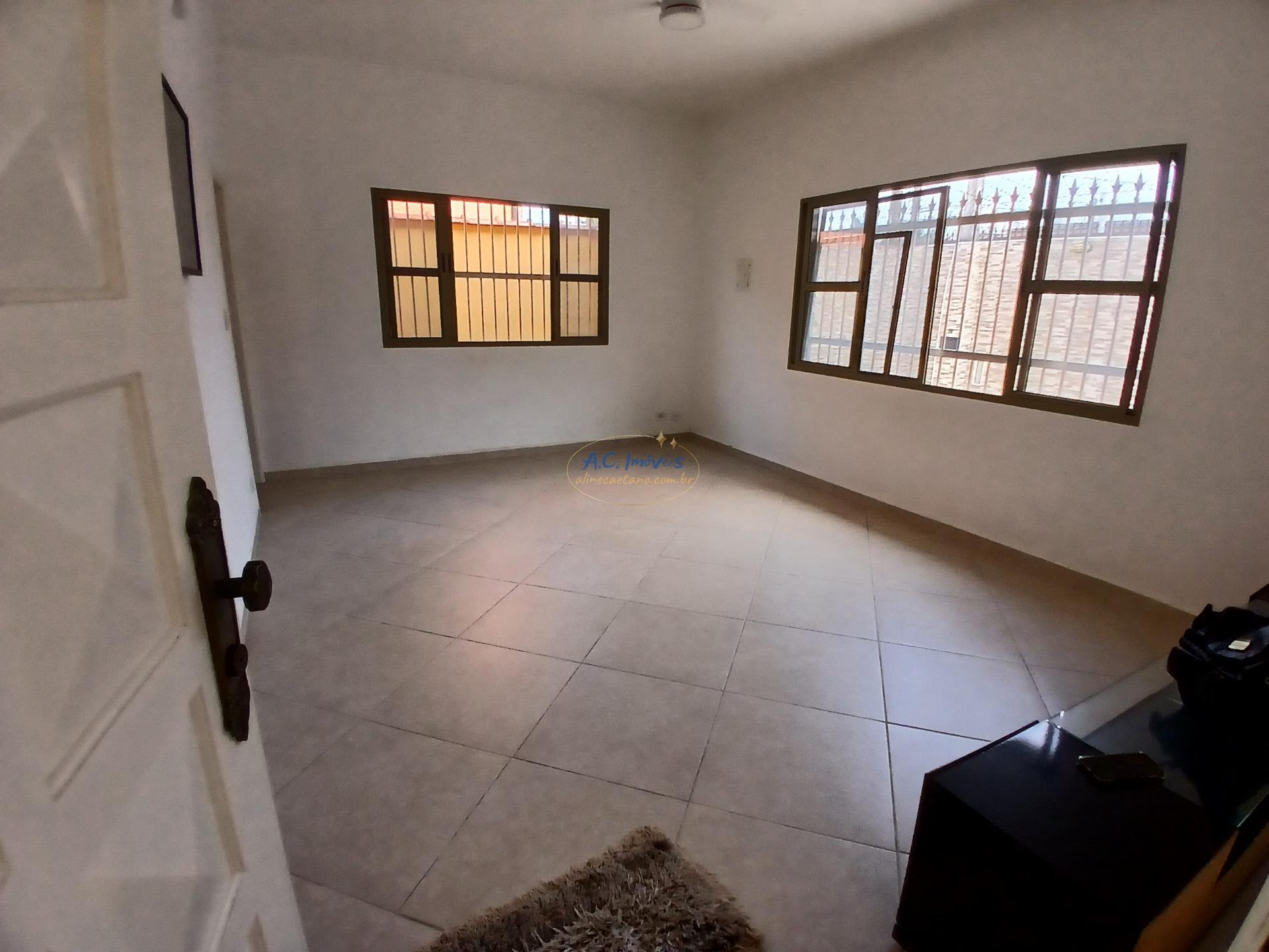 Casa à venda com 3 quartos, 1 suíte, 4 vagas e 130m² no Caiçara, Praia Grande (SP) — foto 7 de 30