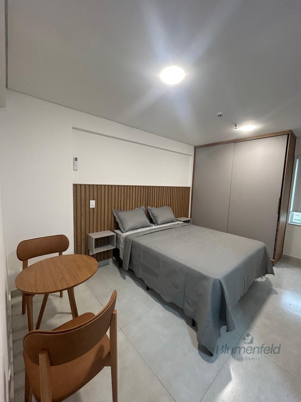 Apartamento para alugar com 1 quarto, 1 banheiro, 1 vaga e 24m² no Jordanópolis, Arujá — foto principal