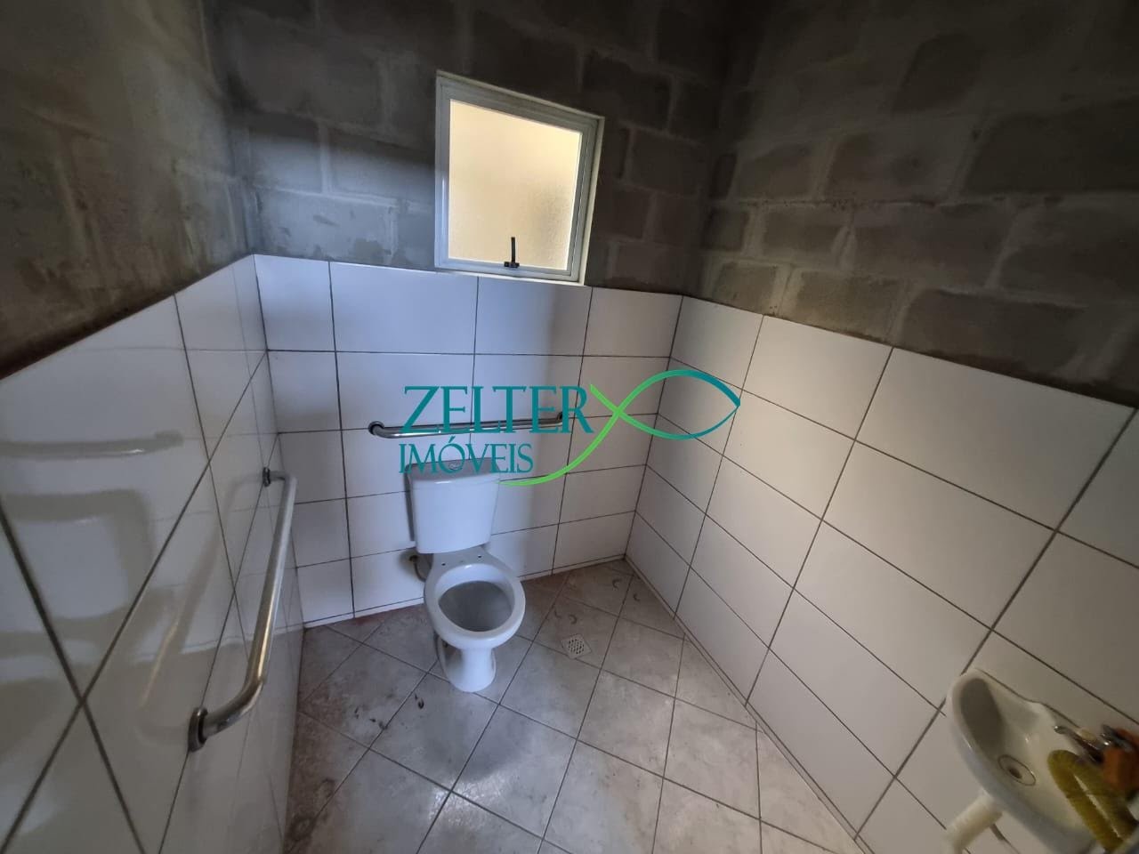 Comercial para alugar com 4 vagas e 130m² no Irajá, Rio de Janeiro (RJ) — foto 2 de 5