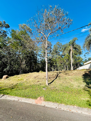 Terreno no Condomínio Reserva Ibirapitanga - Santa Isabel/SP