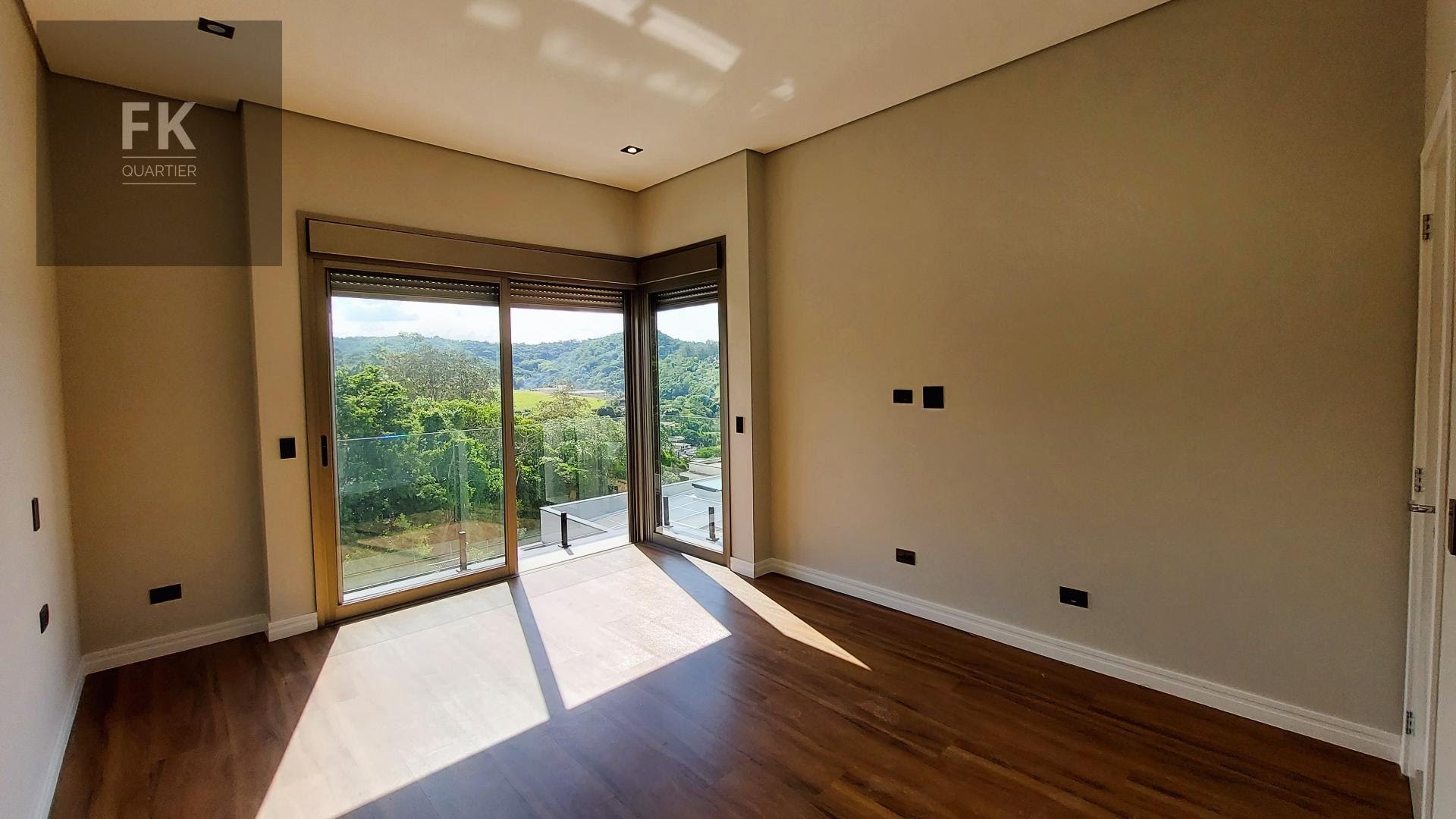Casa à venda com 3 quartos, 3 suítes, 6 vagas e 265m² no Suru, Santana de Parnaíba (SP) — foto 12 de 27
