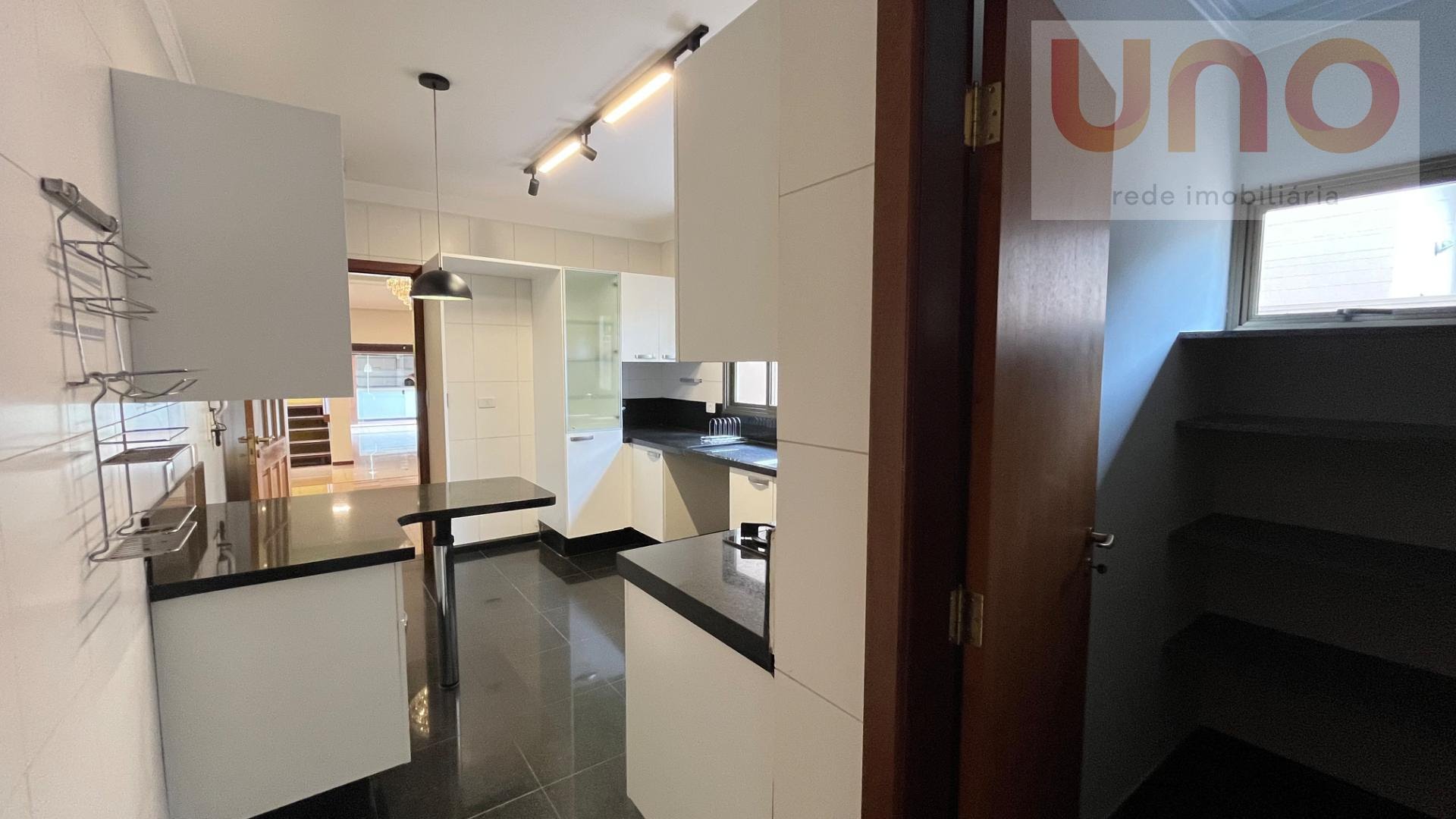 Casa à venda com 3 suítes, 4 vagas e 269m² no Jardim Autonomista, Campo Grande (MS) — foto 13 de 30