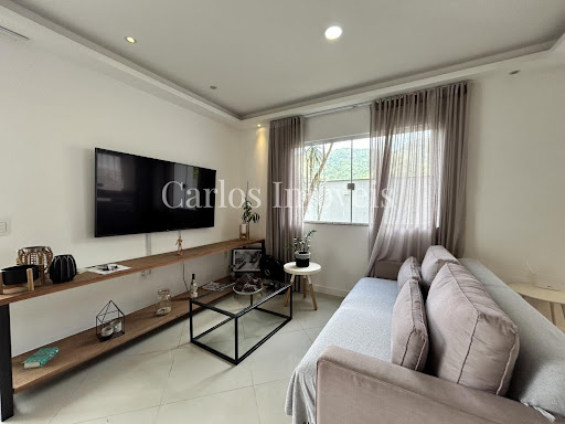 Casa para Venda em Angra dos Reis / RJ no bairro Ponta do Sapê