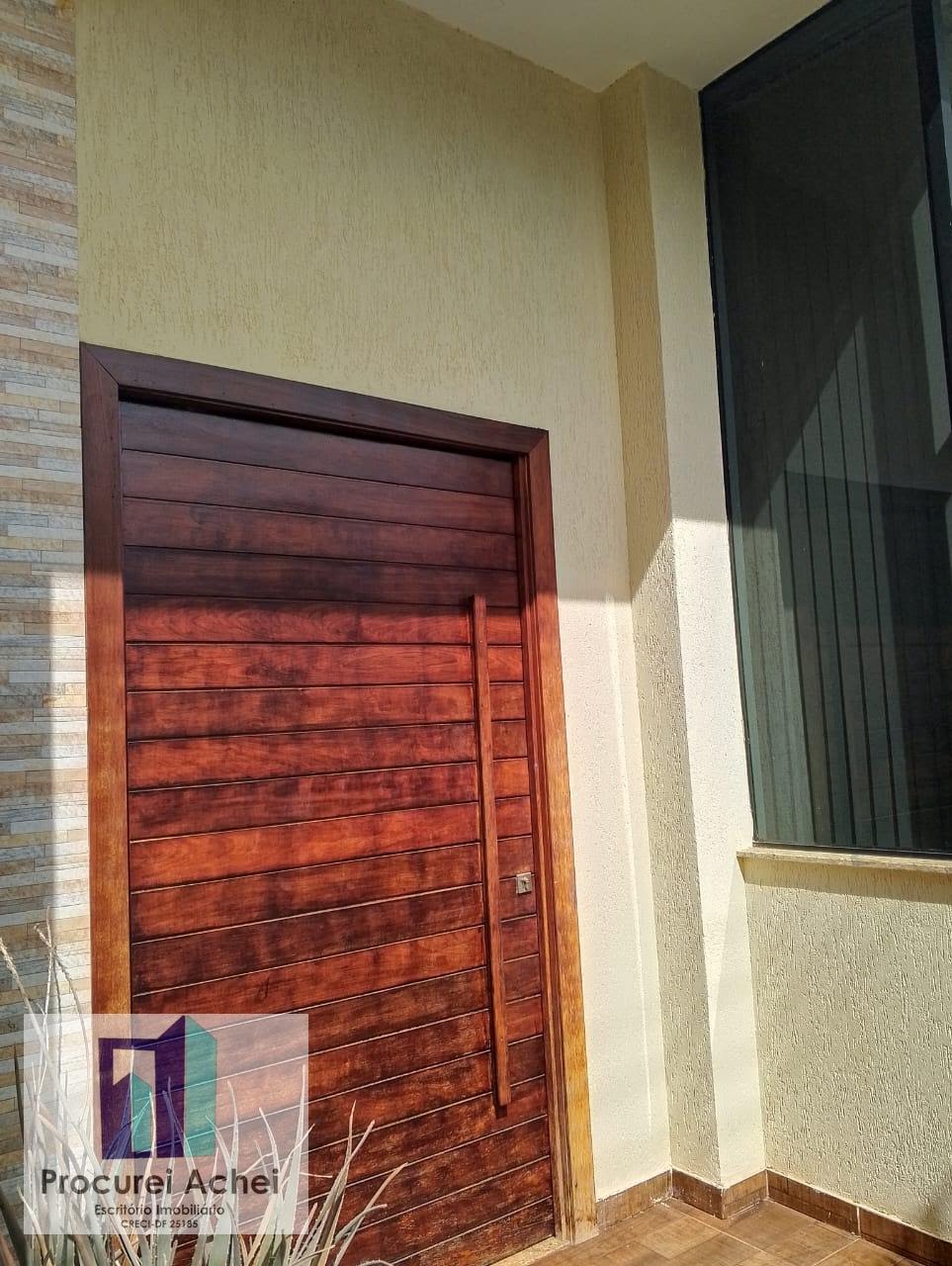 Casa à venda com 3 quartos, 1 suíte, 2 vagas e 200m² no Setor Residencial Leste (planaltina), Brasília (DF) — foto 9 de 17