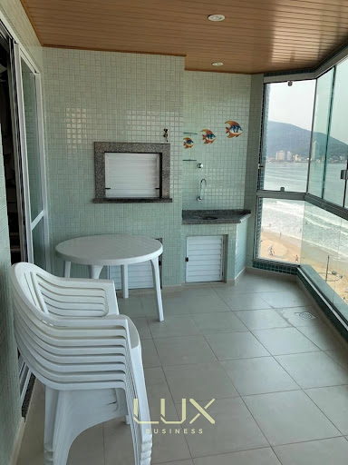 Apartamento frente mar no Centro  -  Itapema