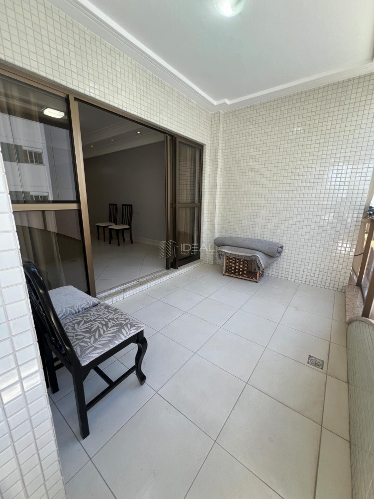 Apartamento à venda com 3 quartos, 3 suítes, 3 vagas e 135m² no Centro, Campos dos Goytacazes (RJ) — foto 6 de 30