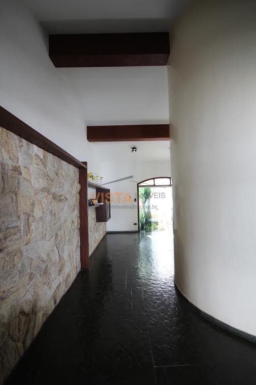Casa à venda com 4 quartos, 3 suítes, 3 vagas e 416m² no Centro, São João da Boa Vista (SP) — foto 8 de 28
