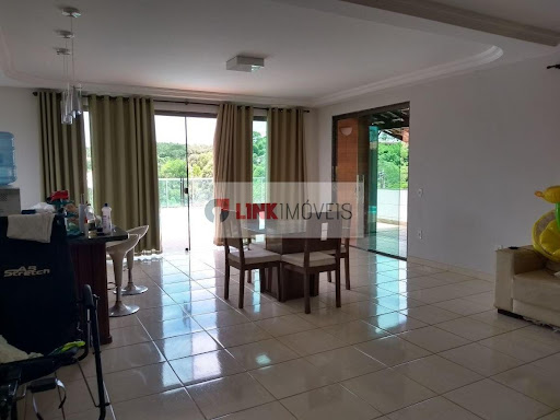 Casa à Venda em Village do Sol - Guarapari: 4 Dormitórios