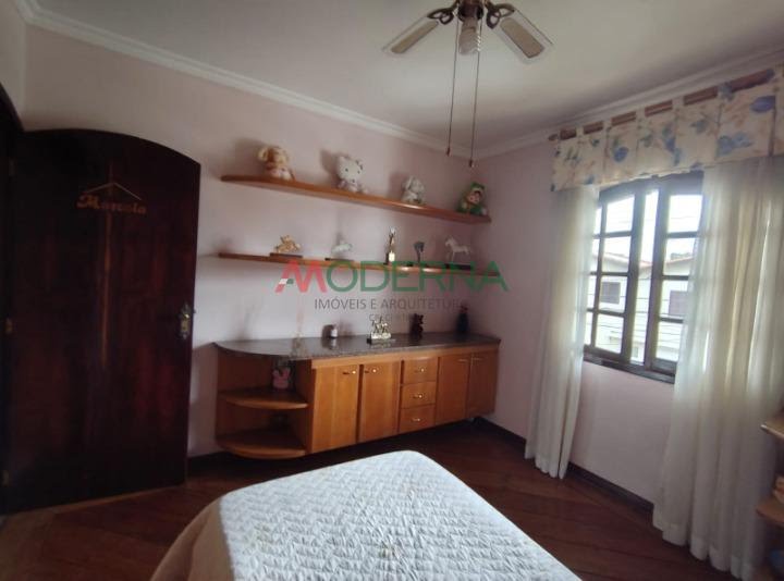 Casa à venda com 4 quartos, 1 suíte, 5 vagas e 229m² no Paulicéia, São Bernardo do Campo (SP) — foto 22 de 30