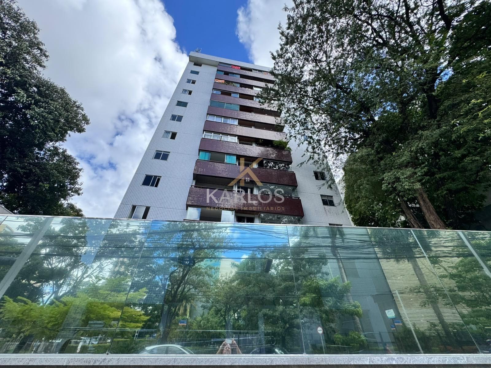 Apartamento à venda com 3 quartos, 2 banheiros, 1 vaga e 115m² no Casa Forte, Recife — foto principal