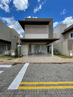 Sobrado Condomínio em Tiradentes  -  Campo Grande