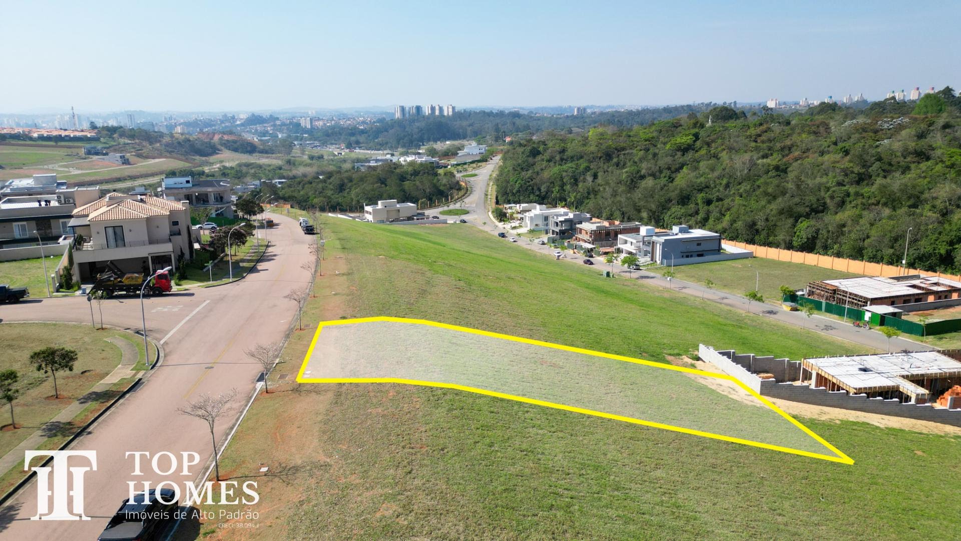 Terreno à venda no condomínio Alphaville Jundiaí I - 659 m²
