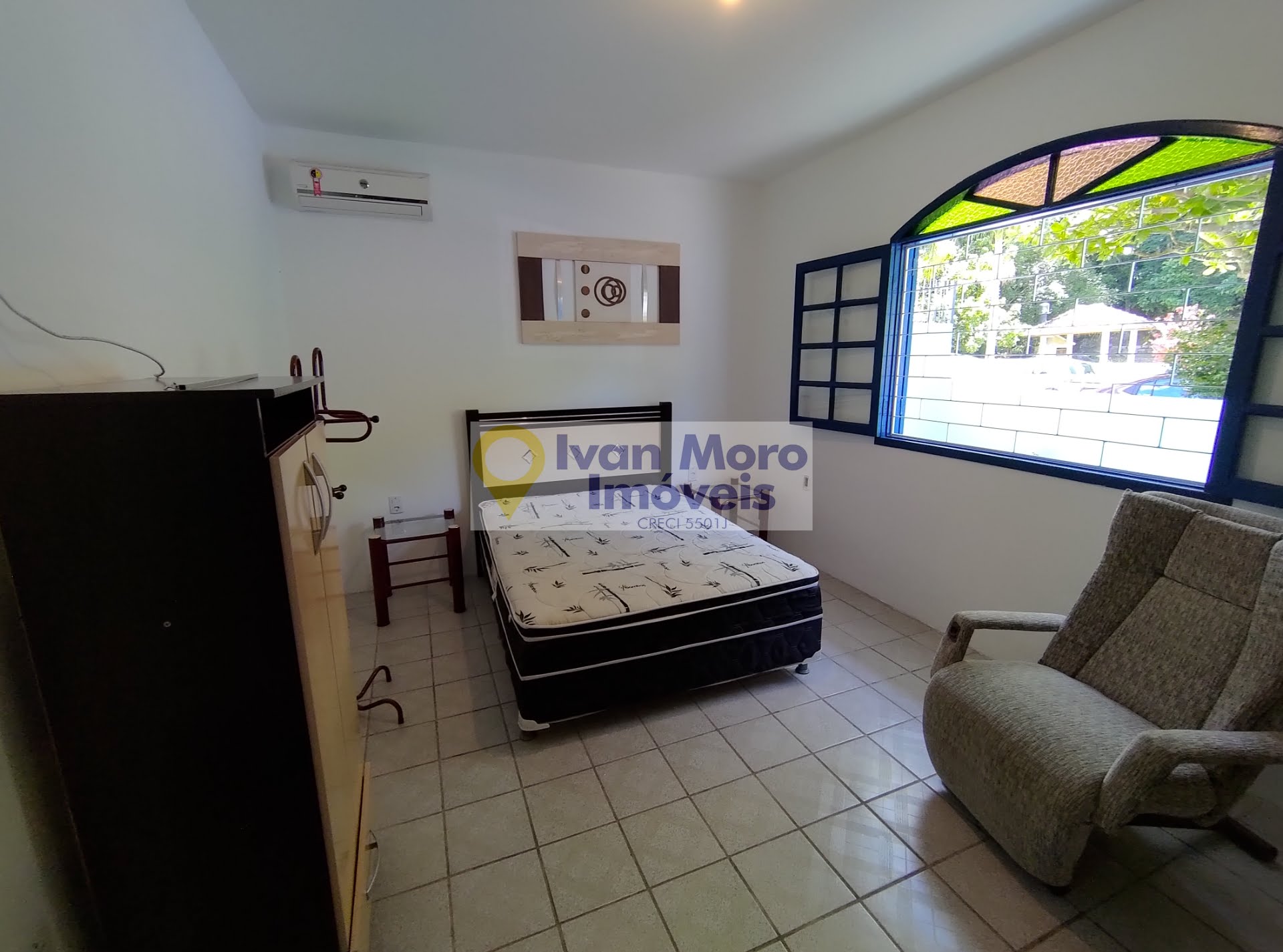 Casa para alugar com 4 quartos, 1 suíte, 3 vagas e 180m² no Daniela, Florianópolis (SC) — foto 19 de 27