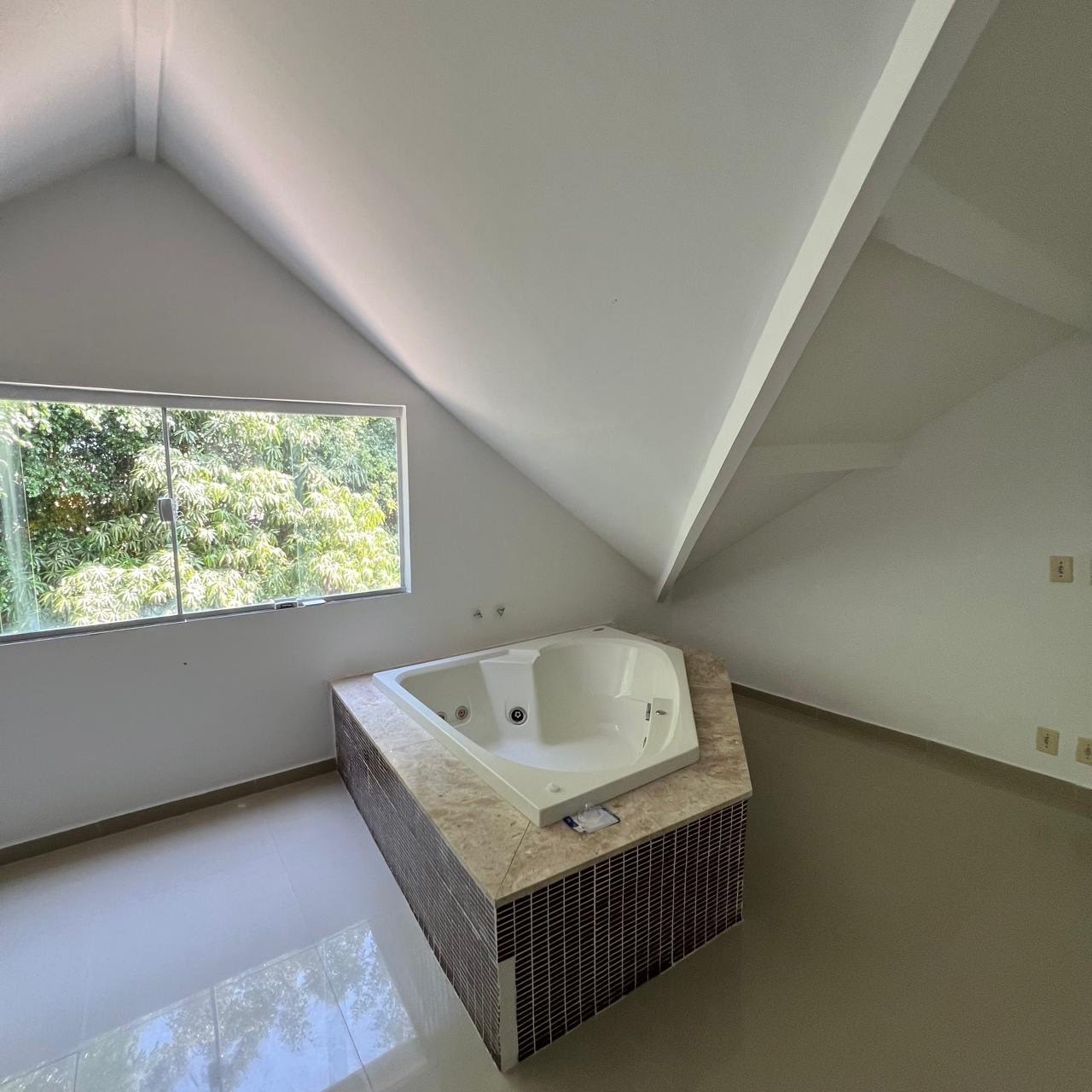 Casa para alugar com 3 quartos, 3 suítes, 1 vaga e 180m² no Vargem Grande, Rio de Janeiro (RJ) — foto 24 de 24