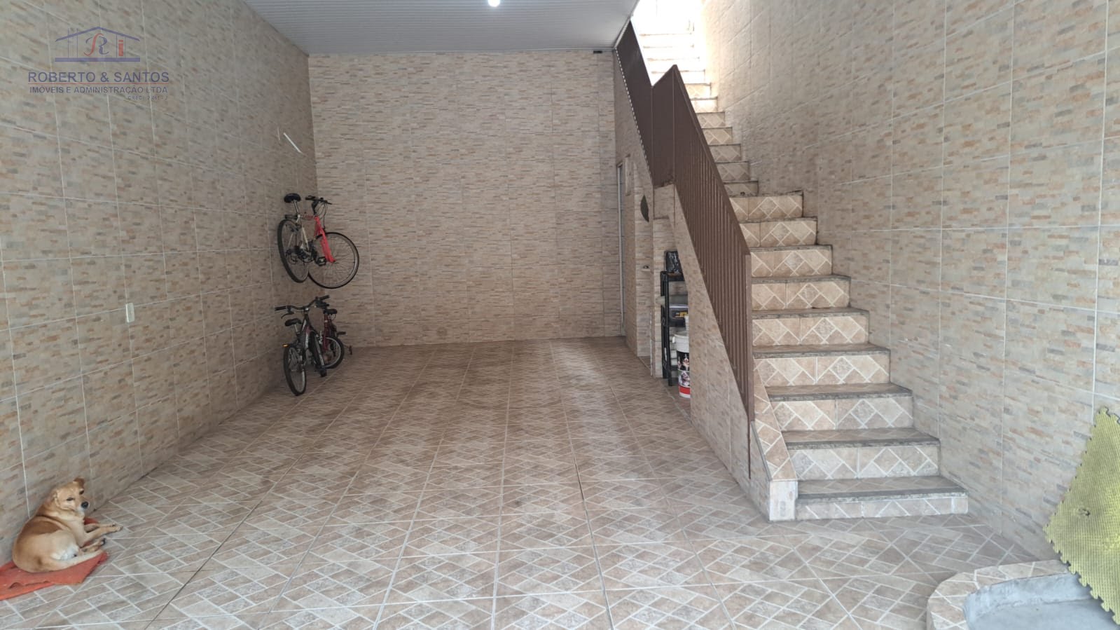 Garagem coberta
