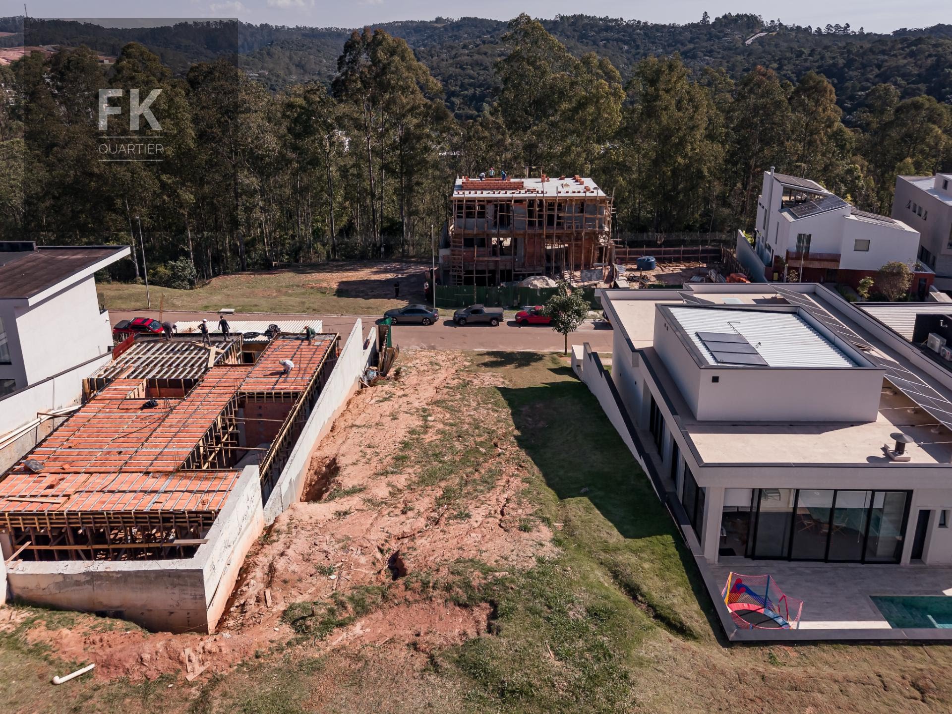 Terreno à venda com 420m² de terreno no Alphaville, Santana de Parnaíba (SP) — foto 2 de 16