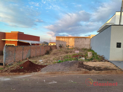 Lote / Terreno em Jardim Casa Grande III  -  Ivaiporã