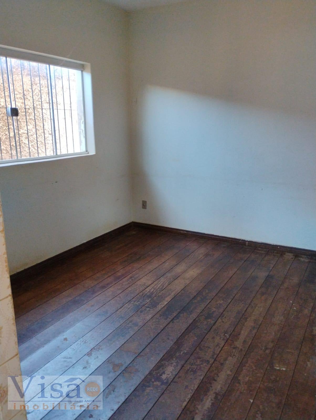 Casa à venda com 4 quartos, 1 suíte e 1 vaga no Vila Mariana, Paracatu (MG) — foto 24 de 24