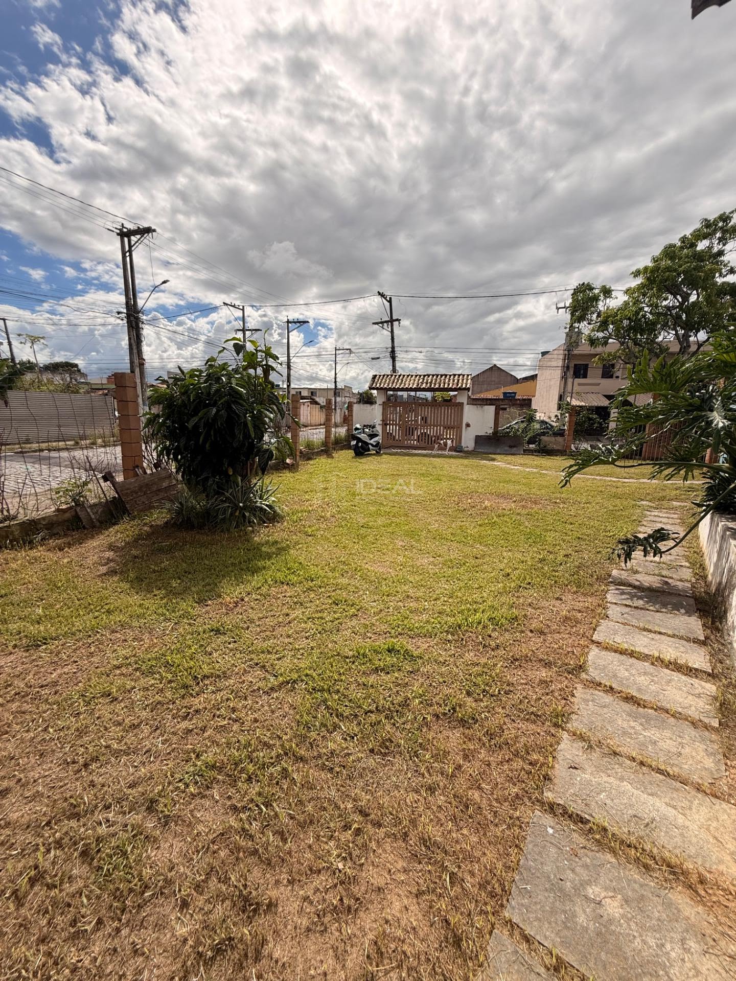 Casa à venda com 4 quartos, 1 suíte, 2 vagas e 228m² no Vila da Rainha, Campos dos Goytacazes (RJ) — foto 3 de 30