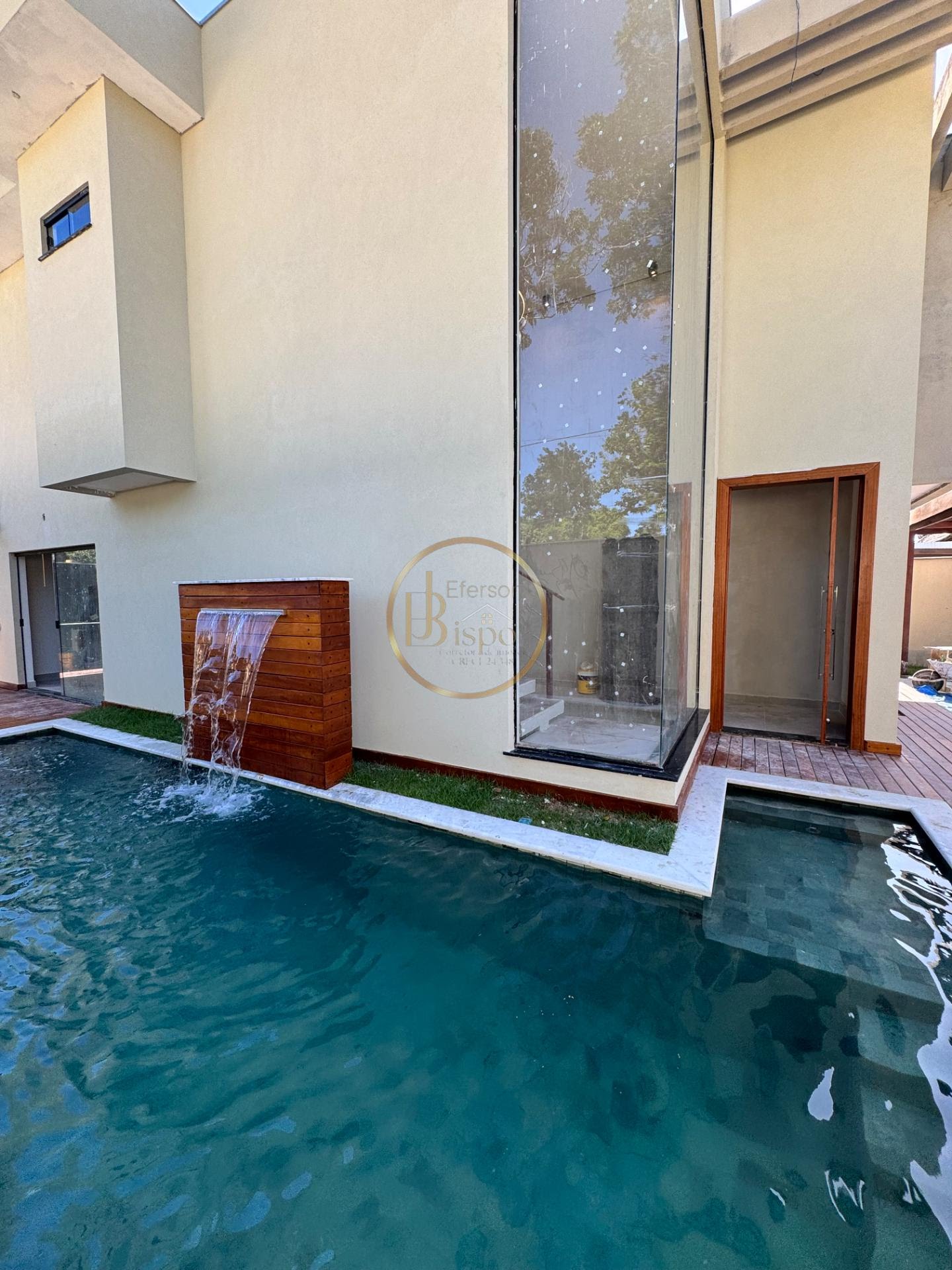 Casa à venda com 4 quartos, 4 suítes, 2 vagas e 300m² no Arraial D'ajuda, Porto Seguro (BA) — foto 13 de 20