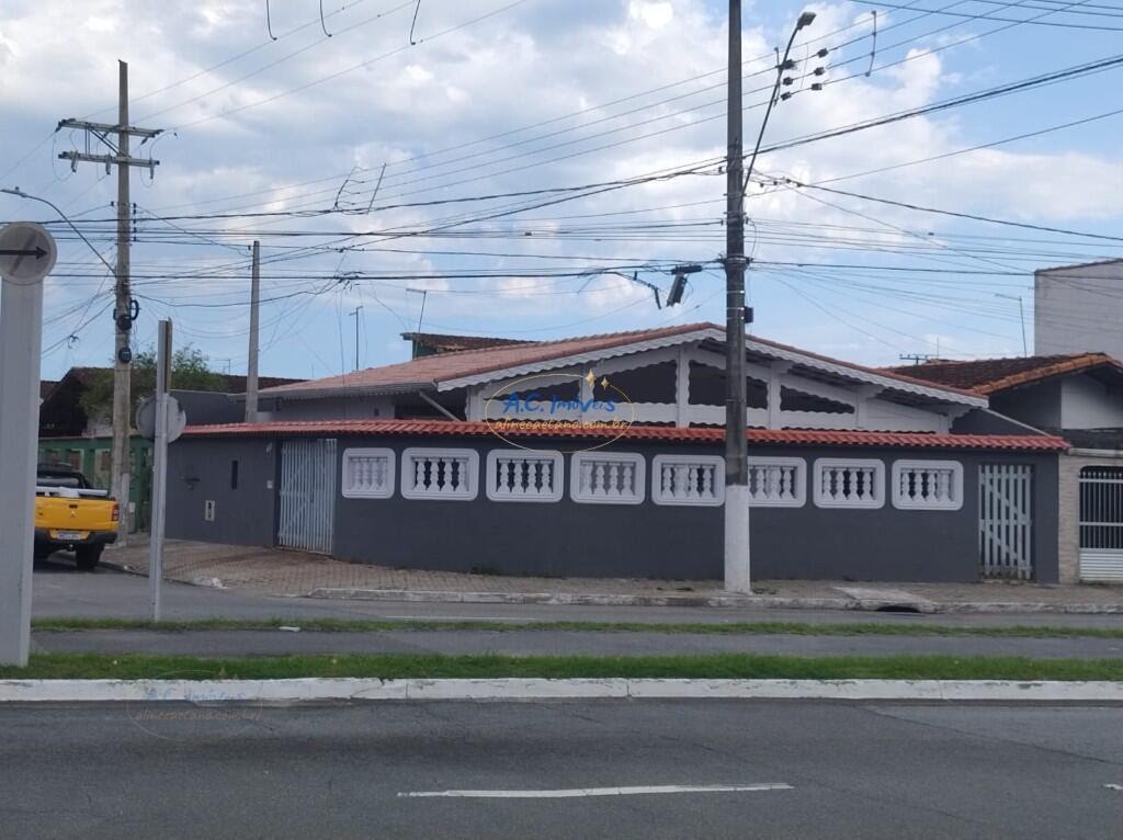 Casa à venda com 2 quartos, 2 banheiros, 2 vagas e 136m² no Vilamar, Praia Grande — foto principal