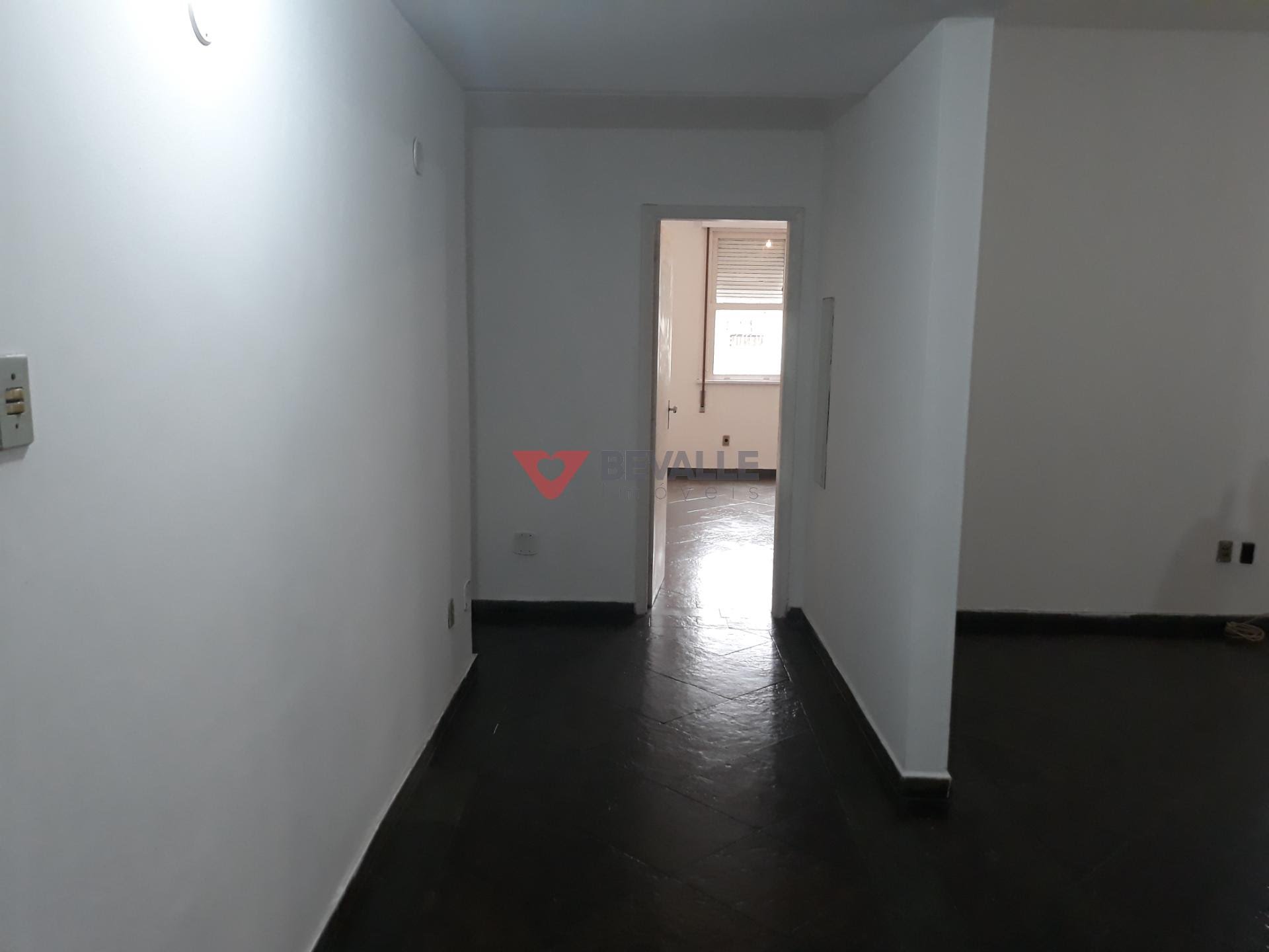 Apartamento à venda com 3 quartos, 2 banheiros e 148m² no Copacabana, Rio de Janeiro (RJ) — foto 8 de 30