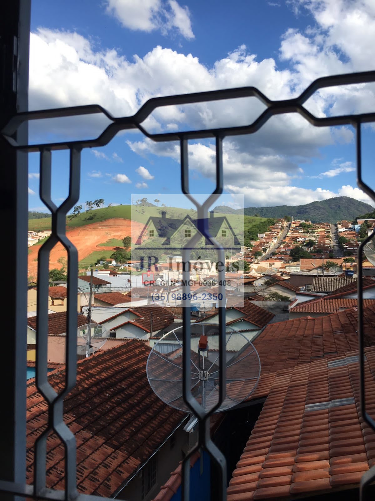 Casa à venda com 3 quartos, 2 banheiros, 3 vagas e 263m² no Rebourgeon, Itajubá (MG) — foto 22 de 30